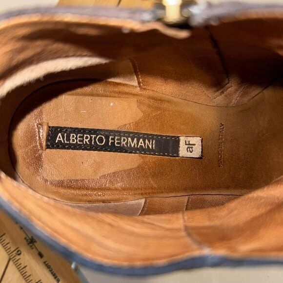 Alberto Fermani Italian Suede Zip Up Heeled Booties Size 38/7 USA - Picture 11 of 12